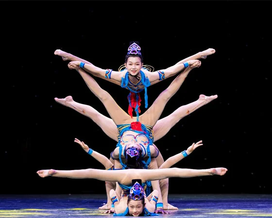 朝阳杂技《柔术造型》