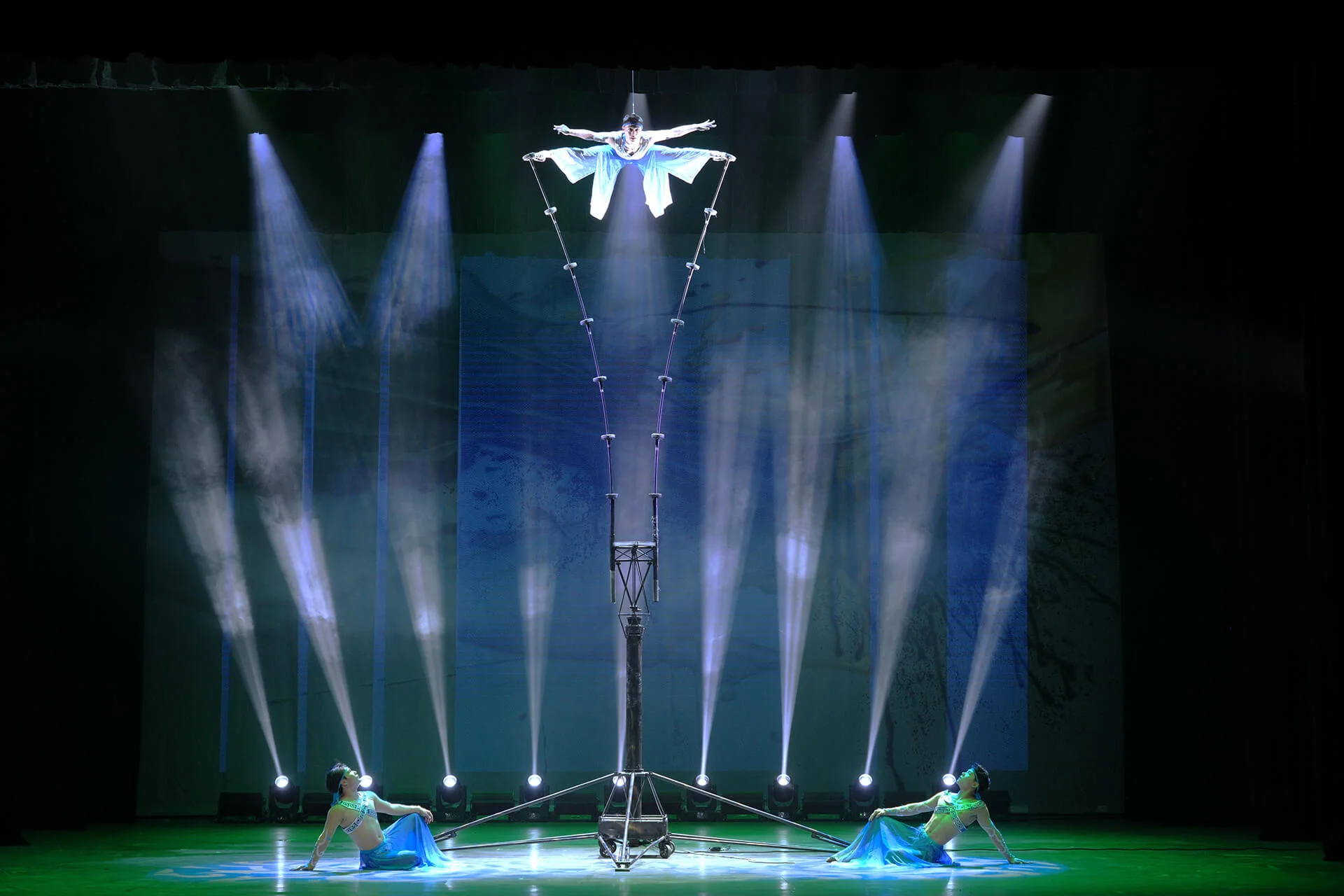 登峰造'技'——中国杂技团建团75周年精品展演