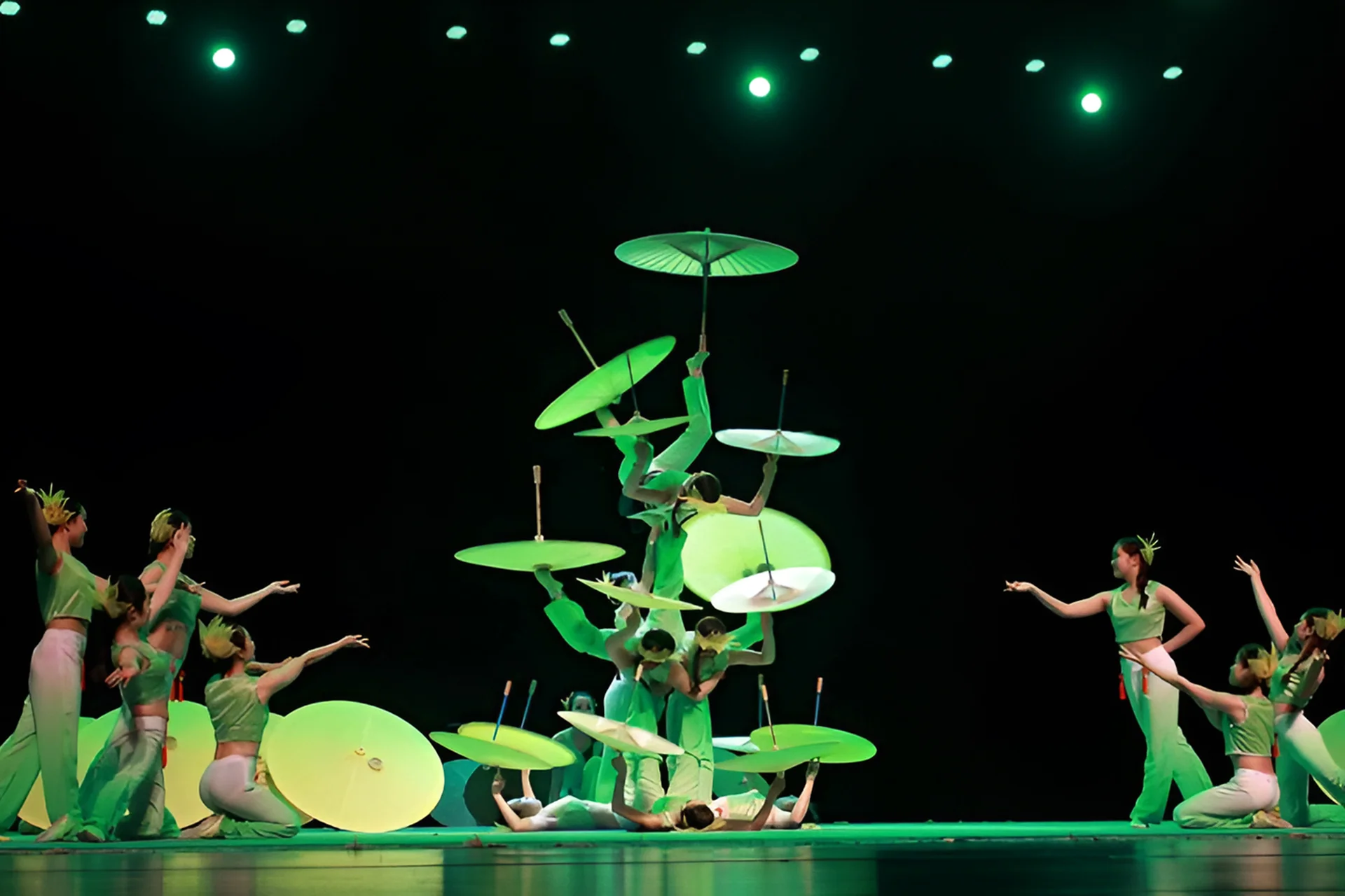 北京朝阳杂技演出精彩剧照