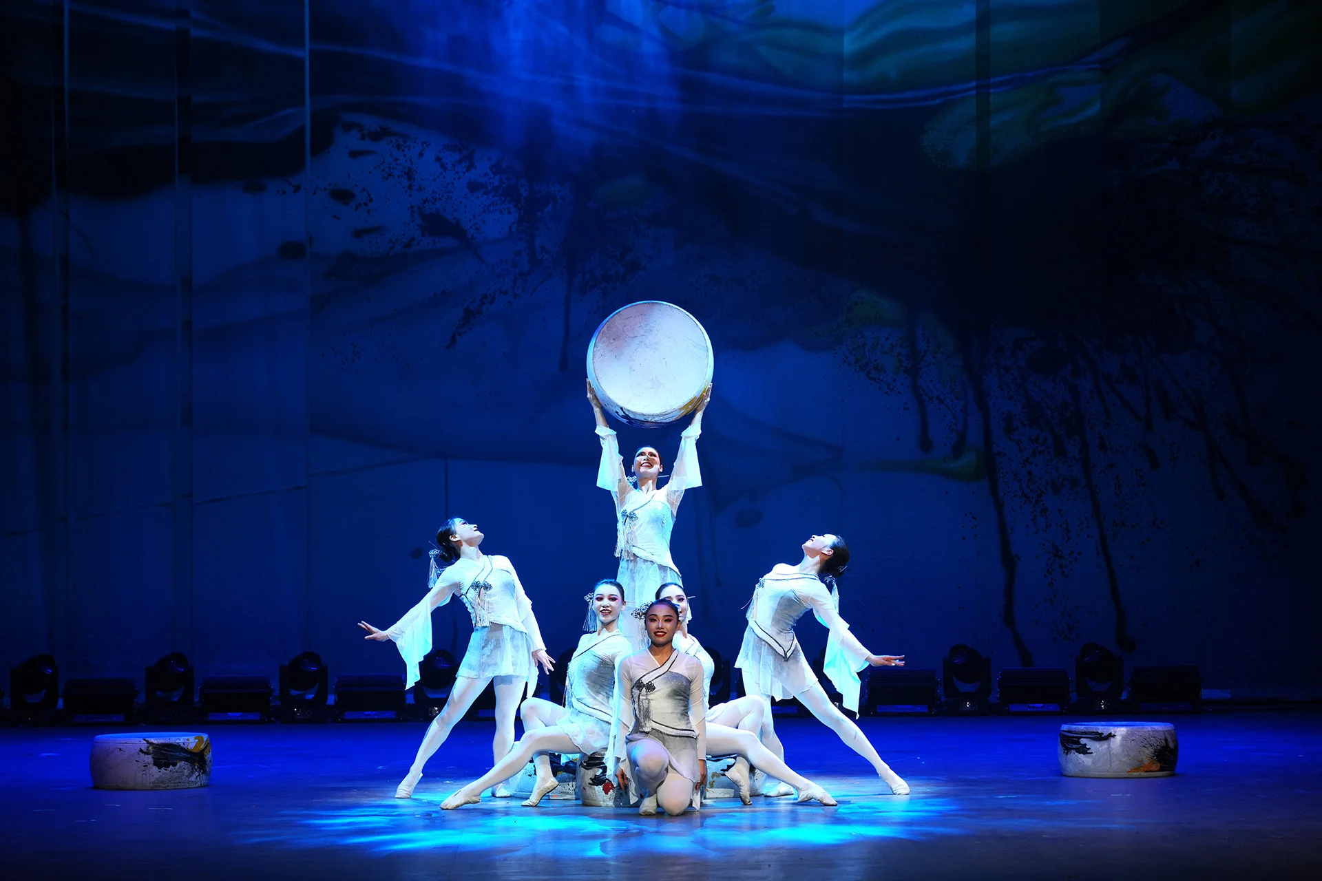 北京朝阳杂技演出精彩剧照