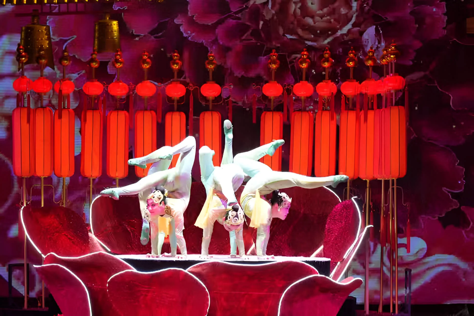 北京朝阳杂技演出精彩剧照