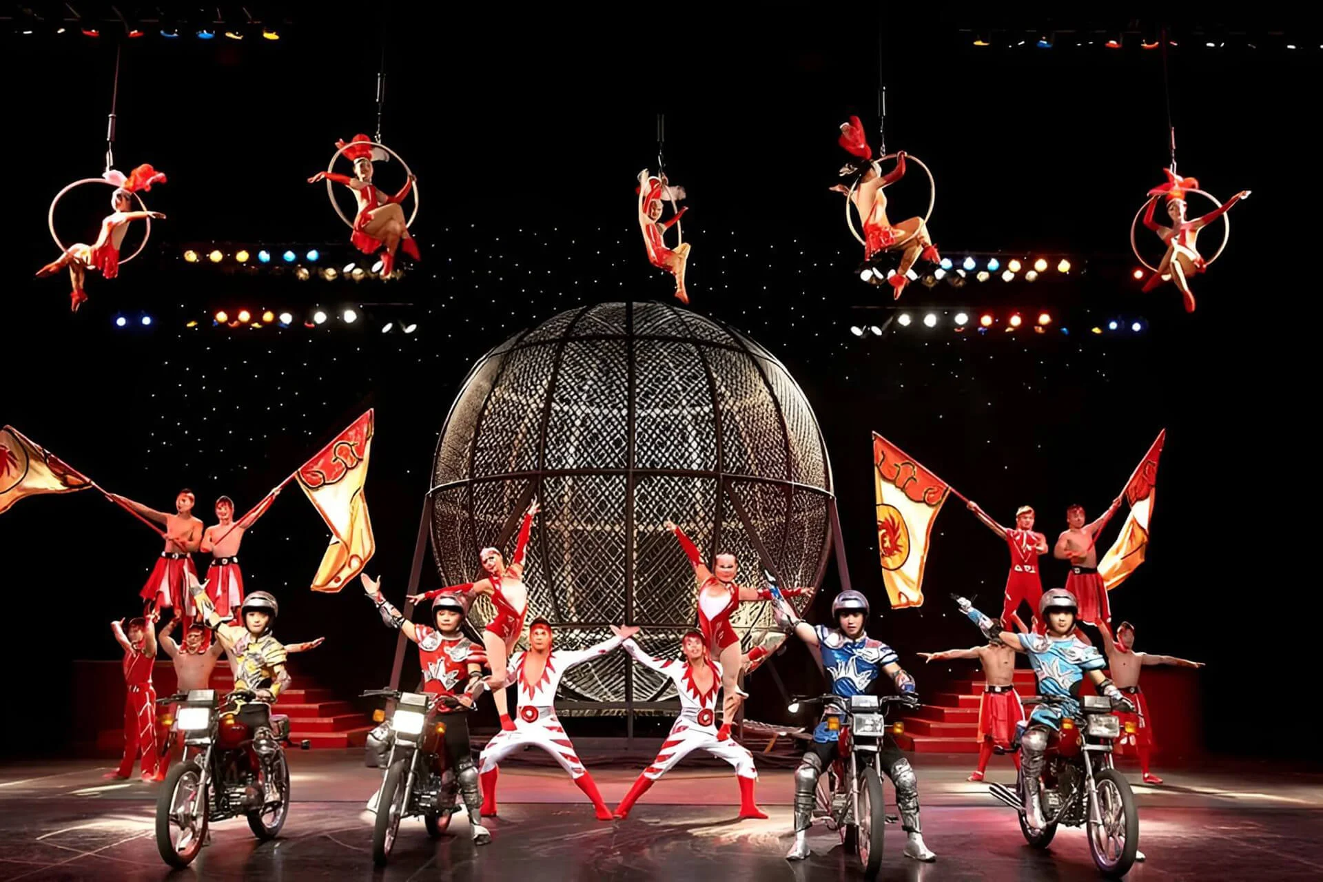 北京朝阳杂技演出精彩剧照